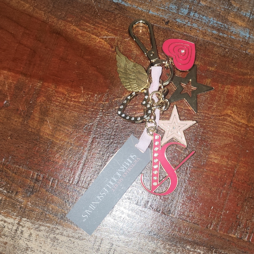 Victoria Secrets Supermodel Essentials Wing Star Heart Purse Charm Keychain NWT
